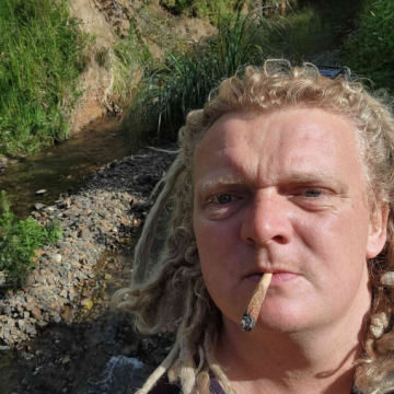 Tom Parker, 27, Auckland, New Zealand