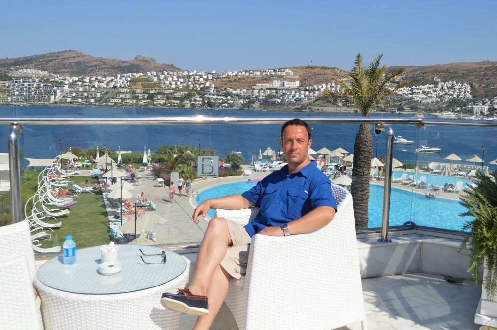 Ertan, 51, Istanbul, Turkey