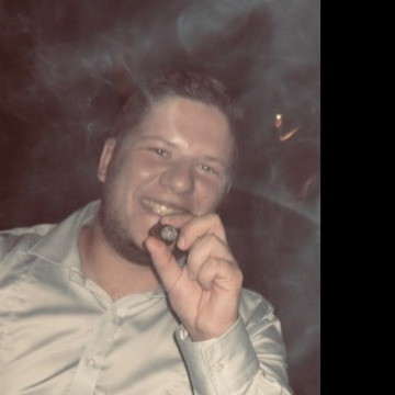 Thomas Omv, 33, Cannes, France