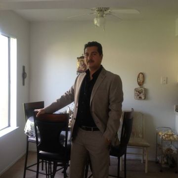 o.s, 48, Macomb, United States