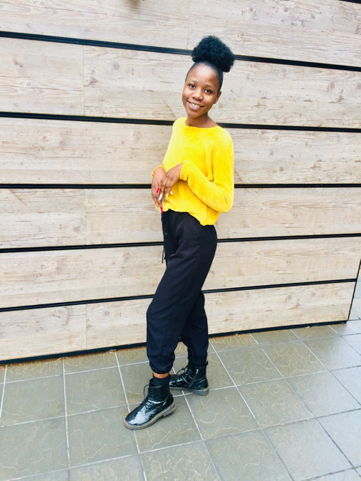 Tseheli Lutia, 25, Thohoyandou, South Africa