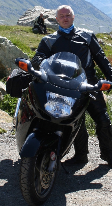 Stephen, 53, Abha, Saudi Arabia