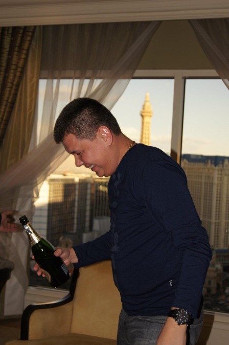 Garen, 44, Los Angeles, United States