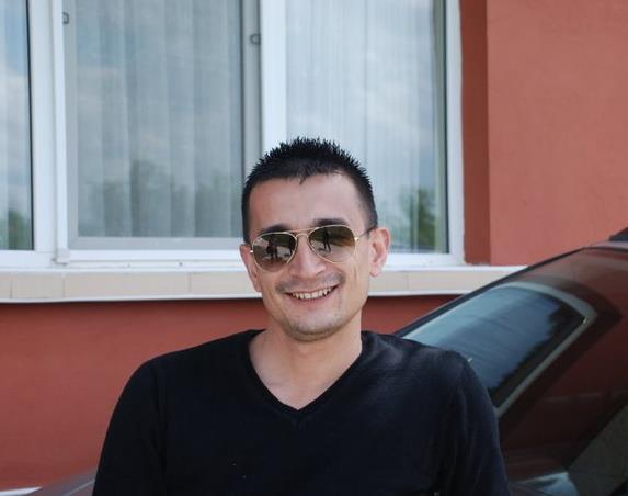 Selcuk DOGAN, 43, Istanbul, Turkey