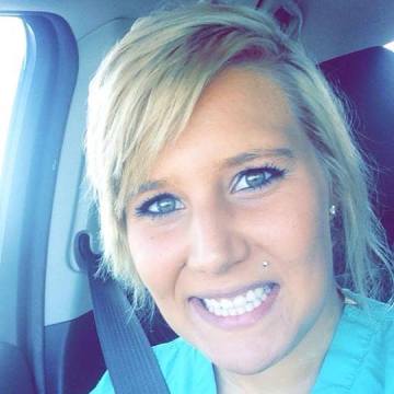 QUEENRENNY, 43, Tennessee Ridge, United States