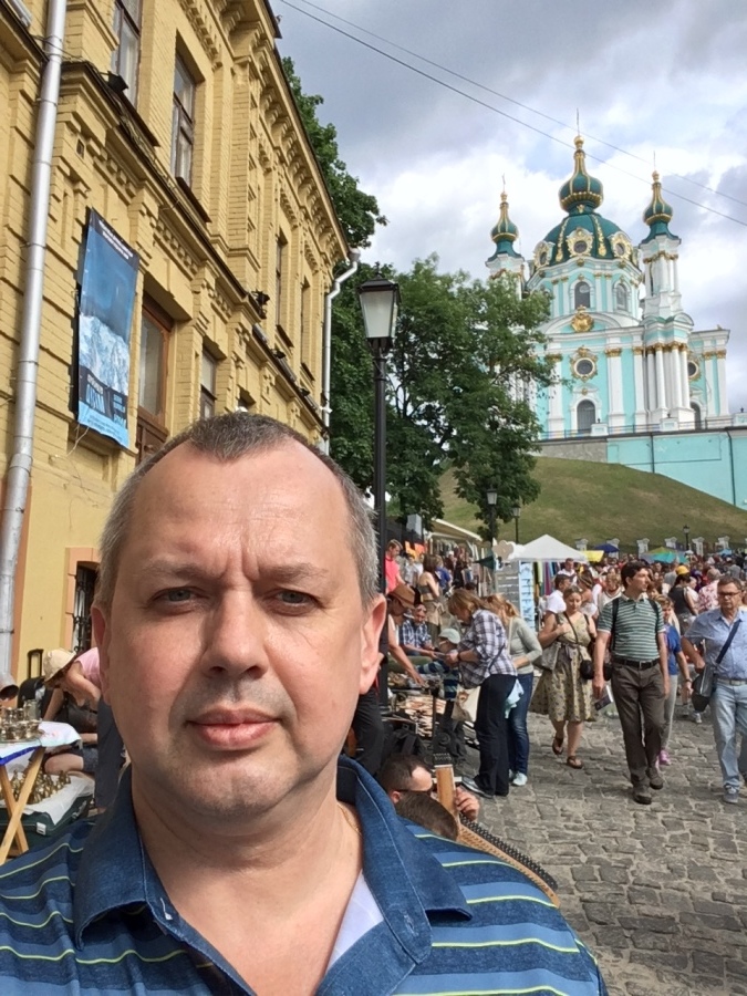 Alex Korablov, 53, Toronto, Canada