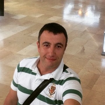 Tahir Dizdar, 47, Istanbul, Turkey