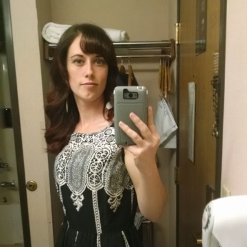 Robyn, 40, Dover, United States