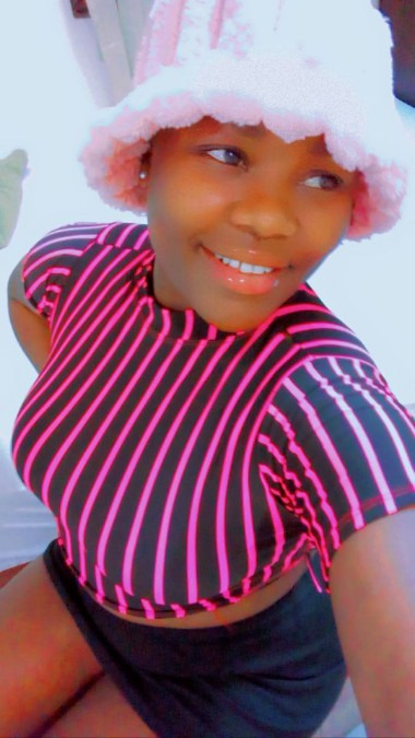 Suubi shine, 27, Bhopal, India