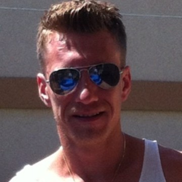 Alex Miro, 41, Tel Aviv, Israel