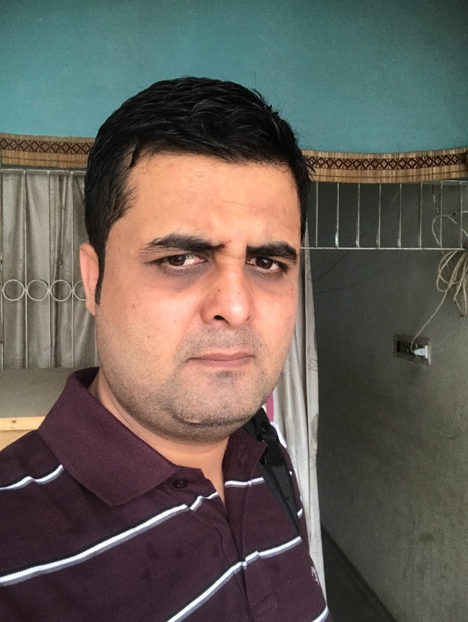 Ghazanfar, 40, Al Hofuf, Saudi Arabia