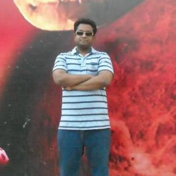 Faisal, 45, Dhaka, Bangladesh