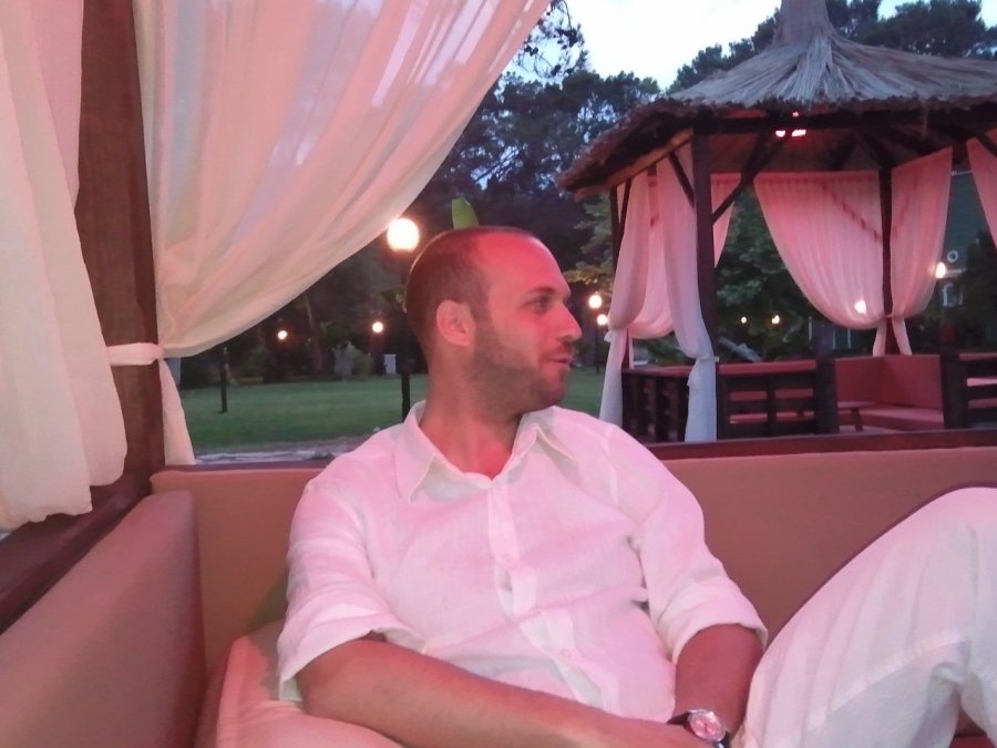 Ozan, 45, Istanbul, Turkey