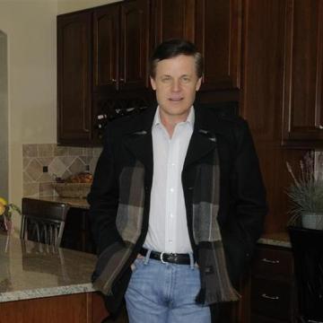 James, 65, California City, United States