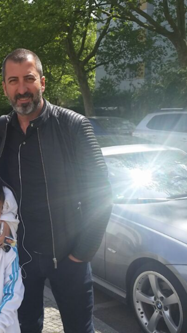 Muzaffer, 53, Los Angeles, United States