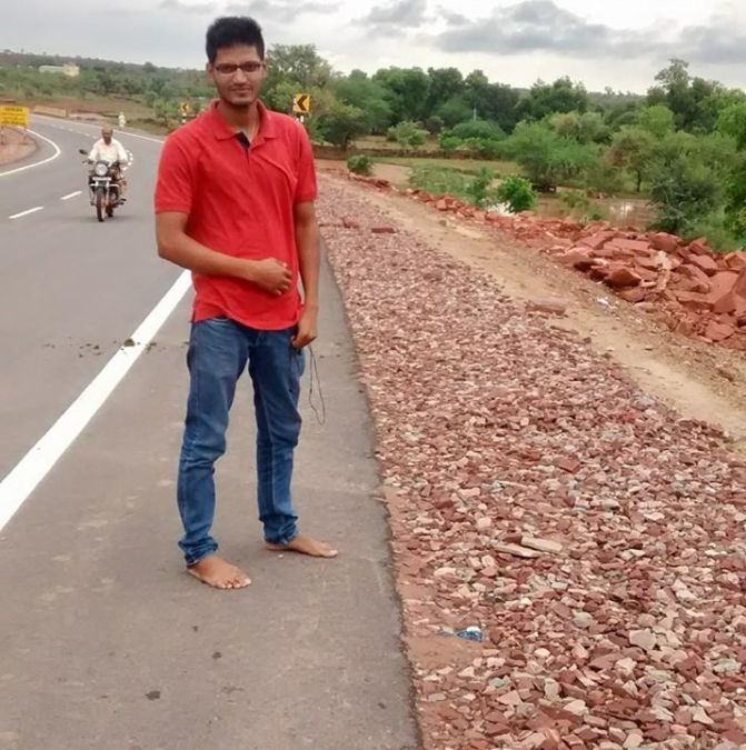 naval, 32, Agra, India