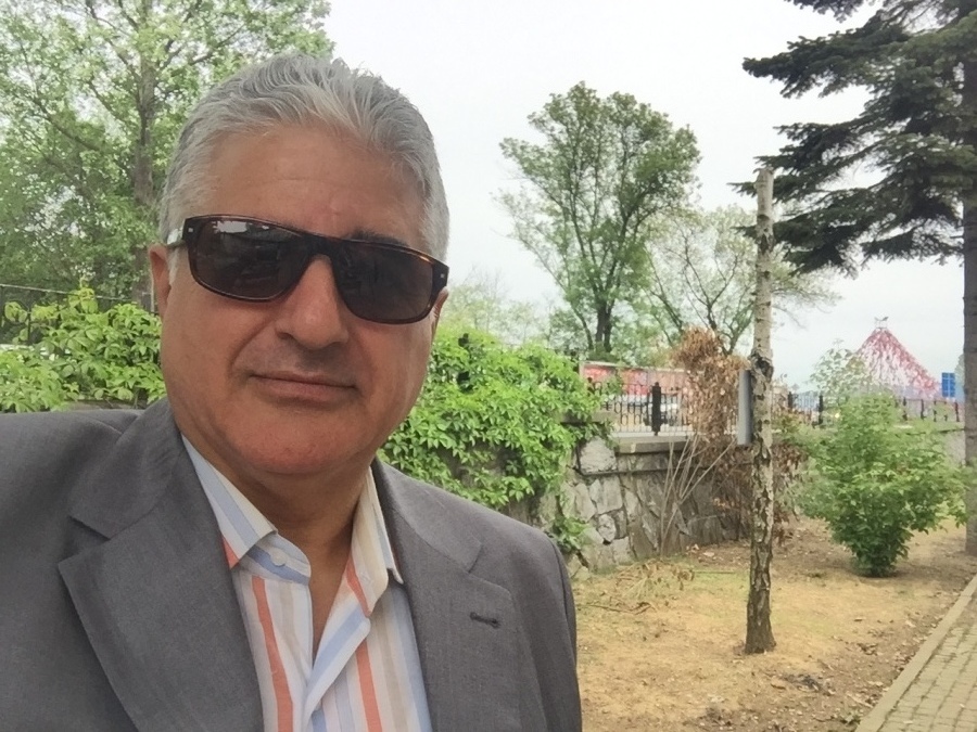 Gaziantepli Genç, 45, Istanbul, Turkey