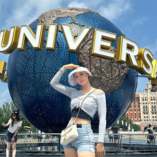 Grace, 28, Los Angeles, United States