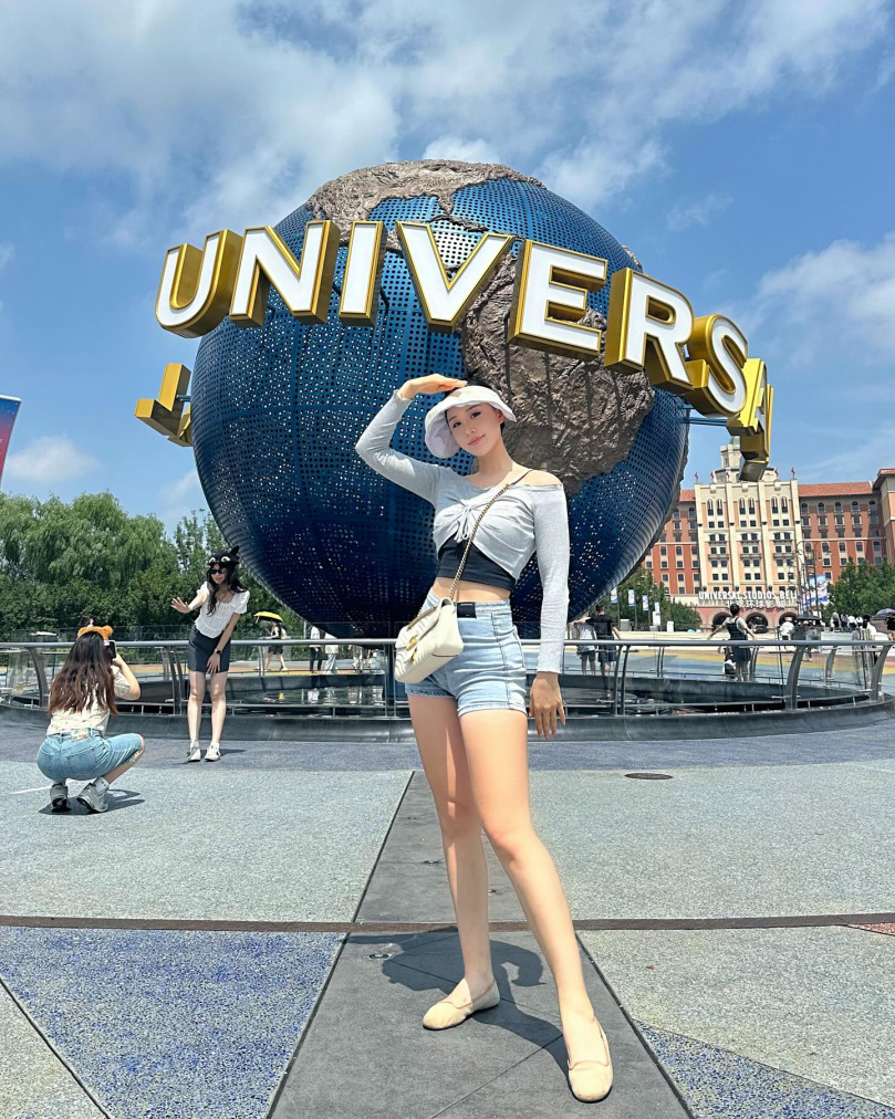 Grace, 28, Los Angeles, United States