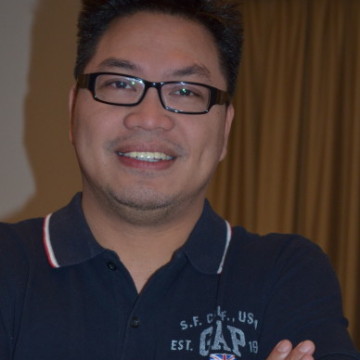 robert cruz, 55, Manila, Philippines