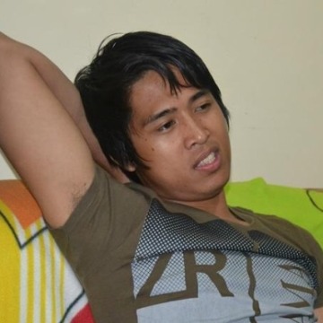 Arjhayez JR Acapuyan, 36, Dubai, United Arab Emirates