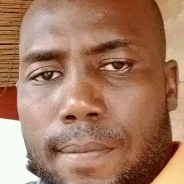 Abdelaziz, 33, Ouagadougou, Burkina Faso