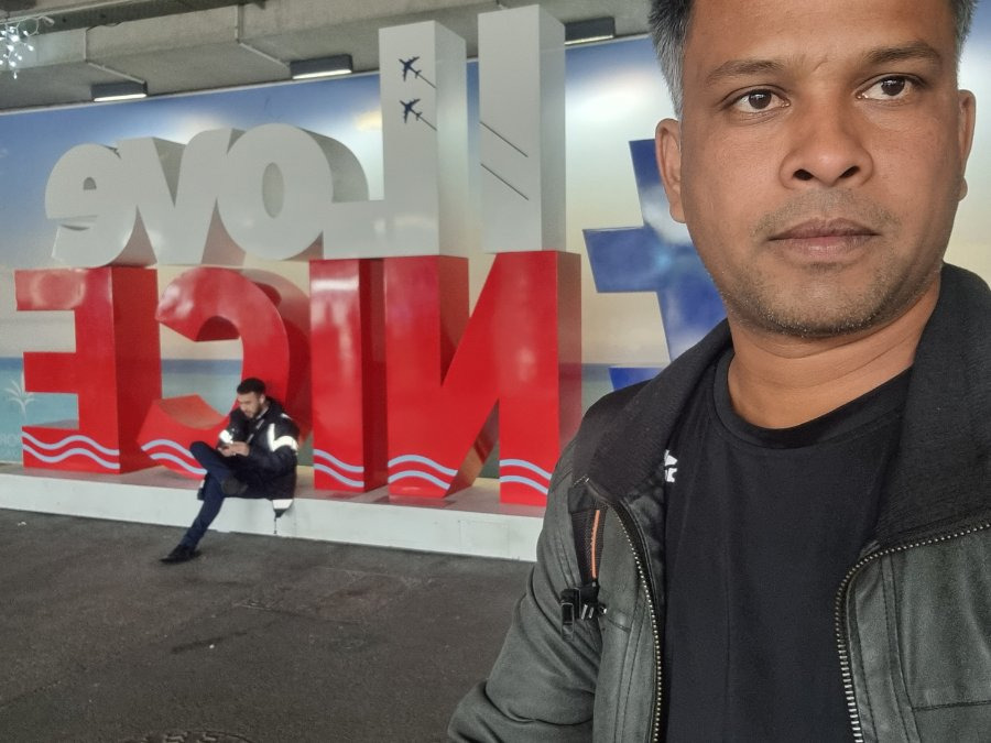 Aslam, 40, Auckland, New Zealand