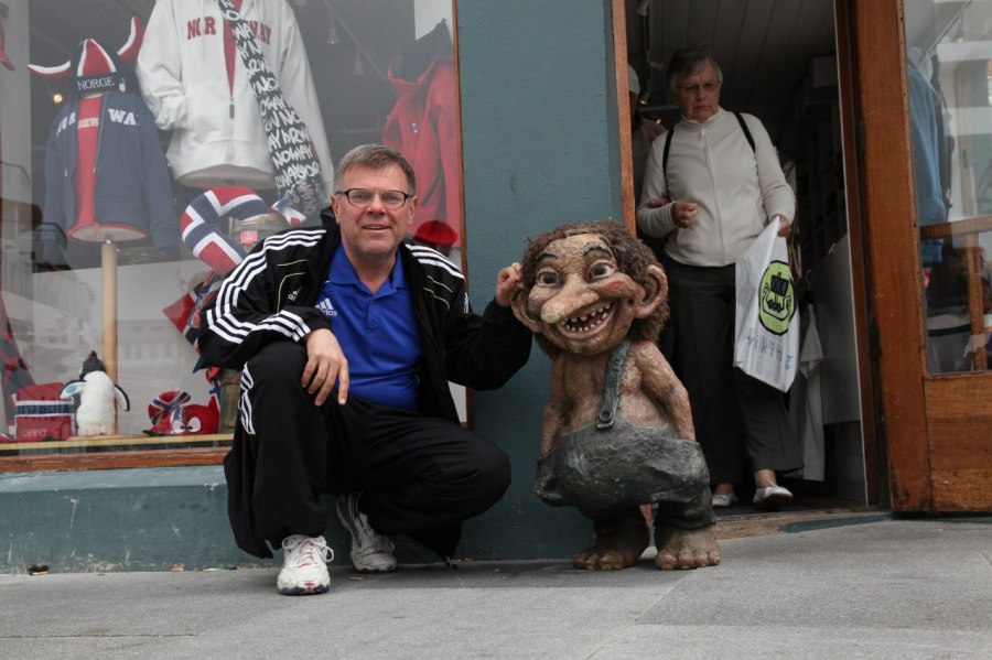 Andrei Kniaziuk, 62, Navapolatsk, Belarus