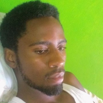 Akatukunda Tom, 32, Kampala, Uganda