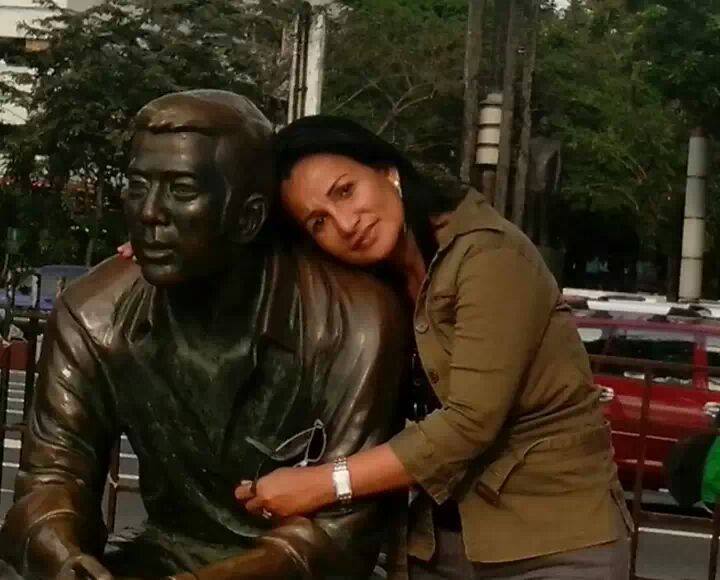 Viola Villareal, 62, Manila, Philippines