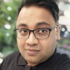 Tiwari Shaan, 37, New Delhi, India