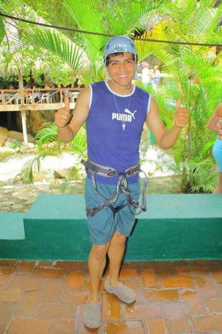 victor hugo , 35, Queretaro, Mexico