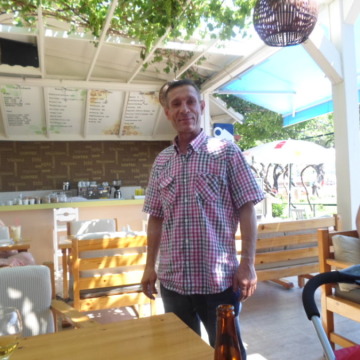 Çetın Türkay, 60, Manisa, Turkey