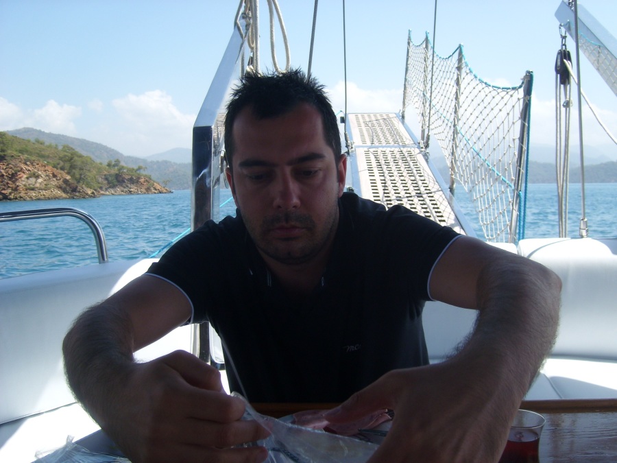 Ali, 47, Miami, United States