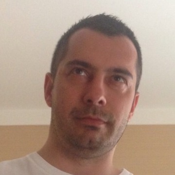 Ali, 47, Miami, United States