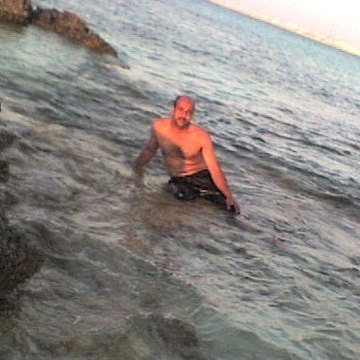 waheed, 45, Cairo, Egypt