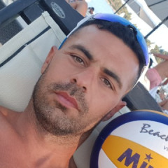 George, 44, Gold Coast, Australia