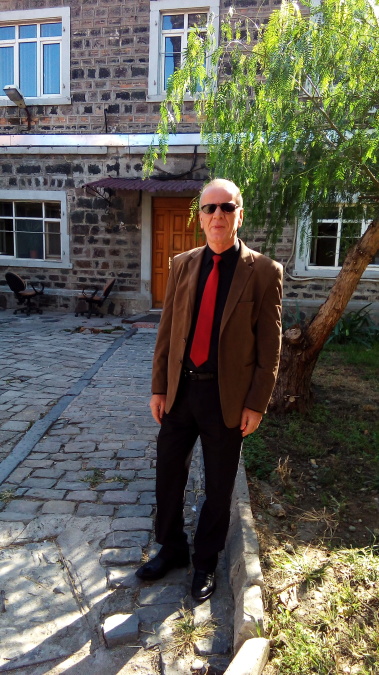 bogachan bogachan, 61, Izmir, Turkey