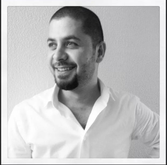 ali, 40, Doha, Qatar