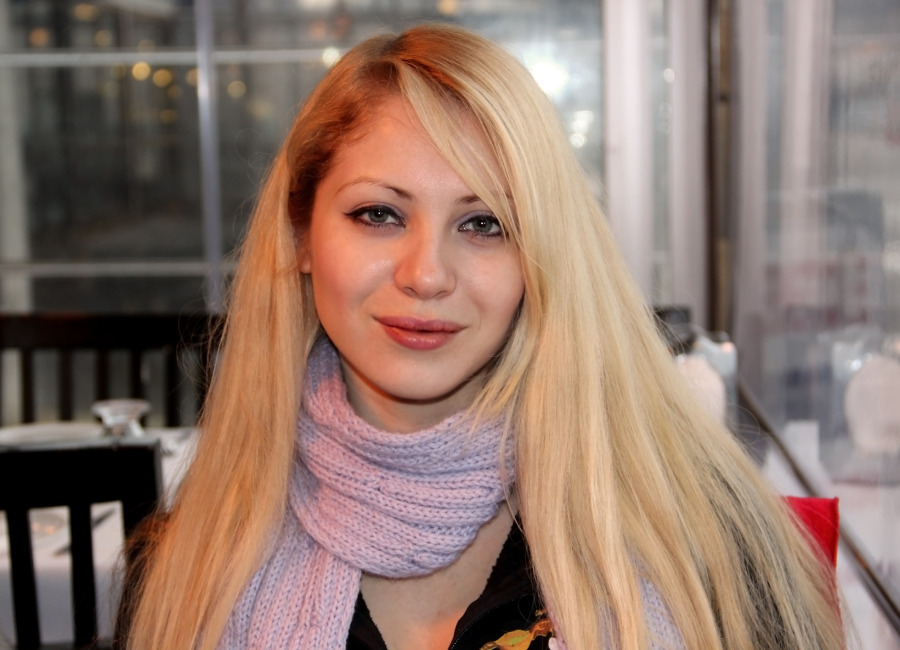 Anya, 39, Izmir, Turkey