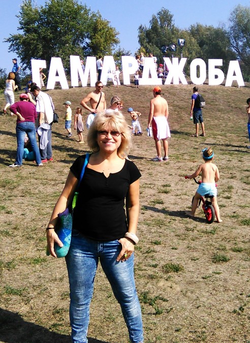Mila, 56, Mariupol', Ukraine