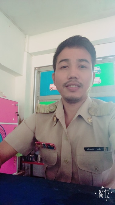 Dannie Love, 45, Bangkok, Thailand