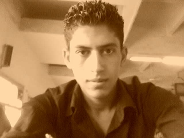 mahmoud, 33, Cairo, Egypt