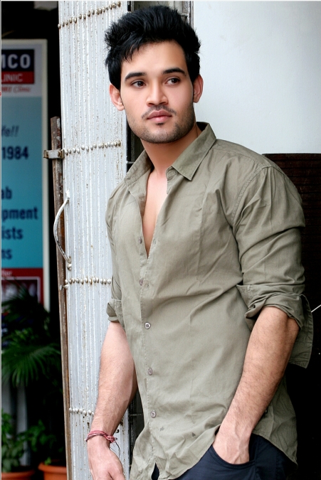 srman, 37, Mumbai, India