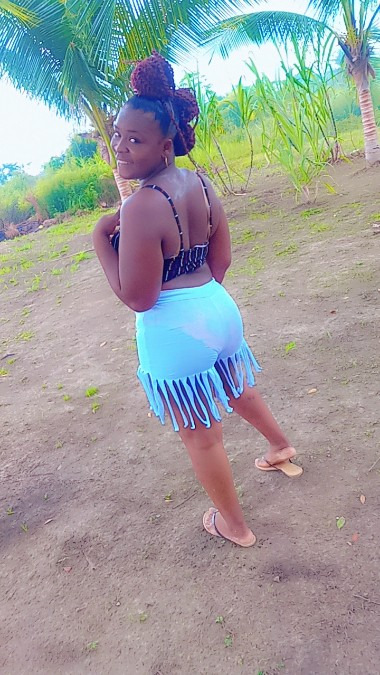 Asani smith, 28, Belize City, Belize