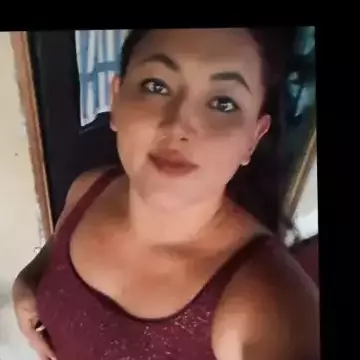 Cristal, 29, Santa Cruz, Costa Rica