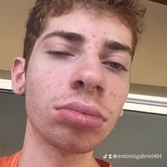 Antônio Gabriel Tom, 21, Porto Alegre, Brazil