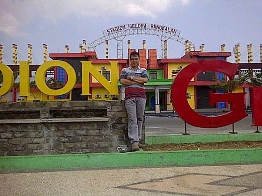 Martin, 44, Medan, Indonesia