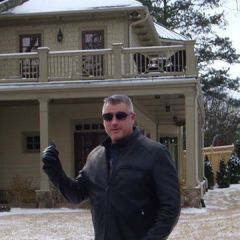 Hart Dennis, 67, Los Angeles, United States