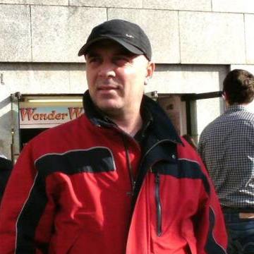 Yüksel Yüksel, 56, Izmit, Turkey